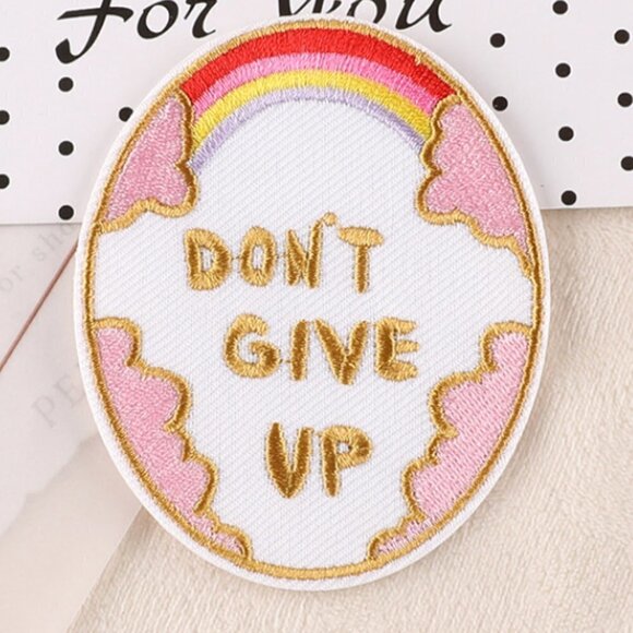 iron on patch - DON'T GIVE UP ❤️ - Picture 1 of 1